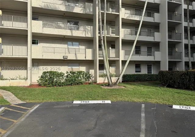 Photo 2 of Condo for sale at 3940 Inverrary Blvd #106-A, Lauderhill, FL 33319 | MLS# A12092056 | Listing updated on 2026-09-19