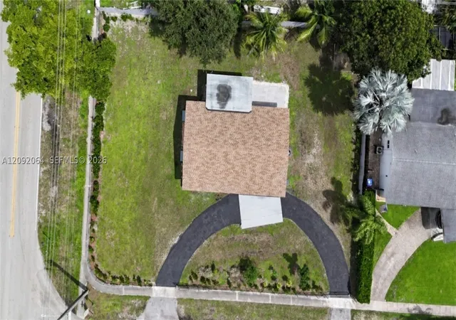 Photo 3 of Single family home for sale at 831 N 72nd Way, Hollywood, FL 33024 | MLS# A12092064 | Listing updated on 2026-09-21