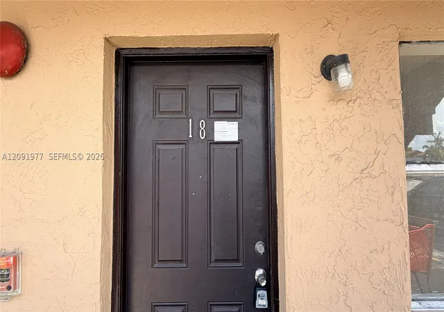 Listing Photo 5 - Condo for sale in building located at 5461 W 24Th Ave, Hialeah, FL 33016 - Unit #18