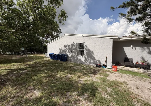 Photo 2 of Townhouse for sale at 3814 Nw 213th Street, Miami Gardens, FL 33055 | MLS# A12092020 | Listing updated on 2026-10-02