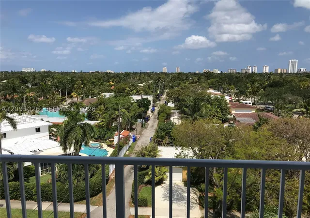 Photo 1 of Condo for sale at 1701 Washington St #604, Hollywood, FL 33020 | MLS# A12091026 | Listing updated on 2026-10-03