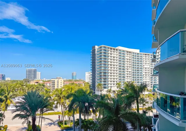 Photo 3 of Condo for sale at 3901 S Ocean Dr #6S, Hollywood, FL 33019 | MLS# A12089063 | Listing updated on 2026-09-19