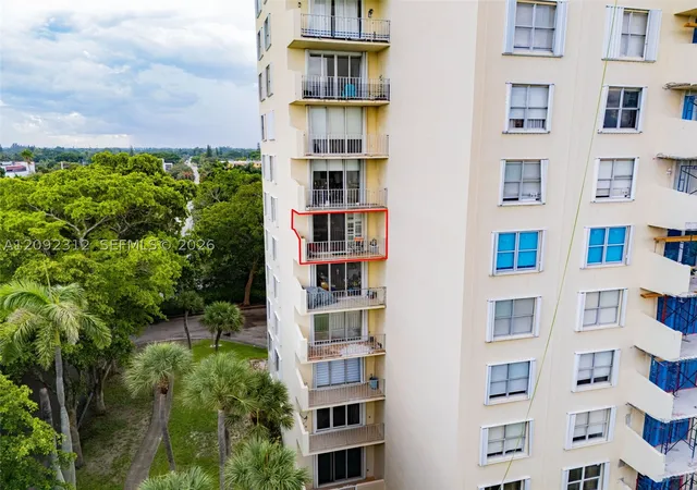 Photo 2 of Condo for sale at 11111 Biscayne Blvd #6B, Miami, FL 33181 | MLS# A12092312 | Listing updated on 2026-09-20