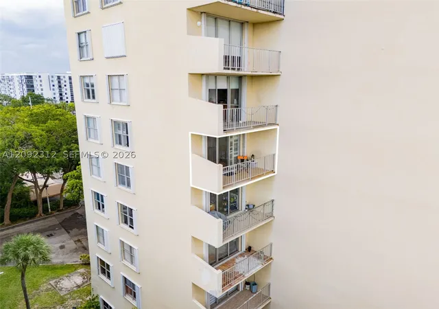 Photo 3 of Condo for sale at 11111 Biscayne Blvd #6B, Miami, FL 33181 | MLS# A12092312 | Listing updated on 2026-09-20