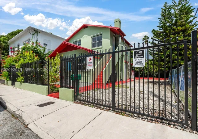 Photo 1 of House for sale at 569 SW 5th Street, Miami, FL 33130 | MLS# A12092079 | Listing updated on 2026-09-27