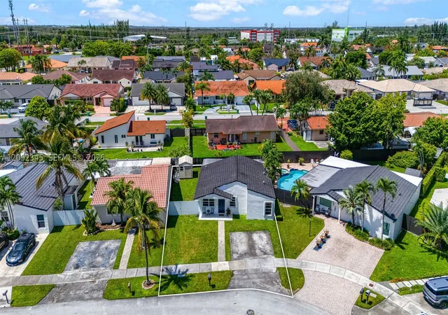 Photo 3 of Single family home for sale at 294 Nw 134th Court, Miami, FL 33182 | MLS# A12092345 | Listing updated on 2026-09-29