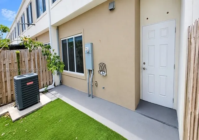 Photo 2 of Single family home for sale at 14004 Sw 259th Way, Homestead, FL 33032 | MLS# A12092530 | Listing updated on 2026-10-02