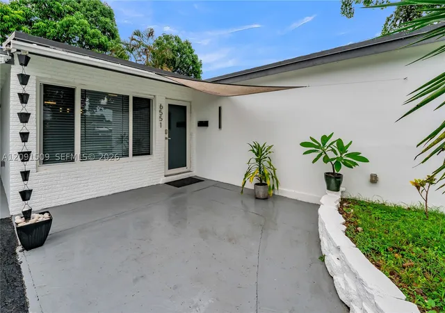Photo 2 of Single family home for sale at 6551 Scott St, Hollywood, FL 33024 | MLS# A12091509 | Listing updated on 2026-09-22