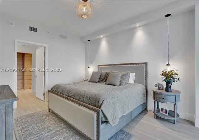 Photo 3 of Condo for sale at 16385 Biscayne Blvd #2107, North Miami Beach, FL 33160 | MLS# A12092138 | Listing updated on 2026-09-21