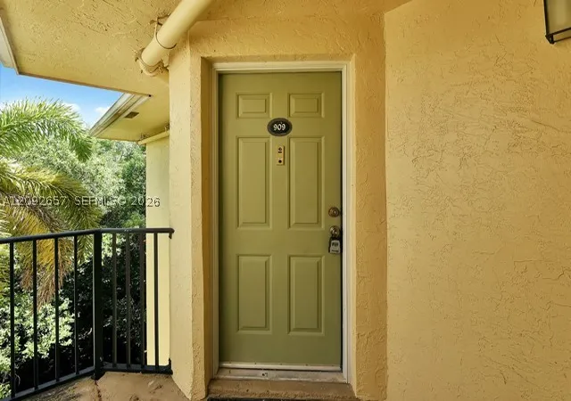 Condo for sale at 2445 SW 18th Terrace #909, Fort Lauderdale, FL 33315 | MLS# A12092657