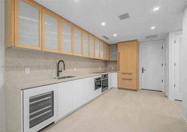 Photo 2 of Condo for sale at 2200 Brickell Ave #406, Miami, FL 33129 | MLS# A12091974 | Listing updated on 2026-09-25