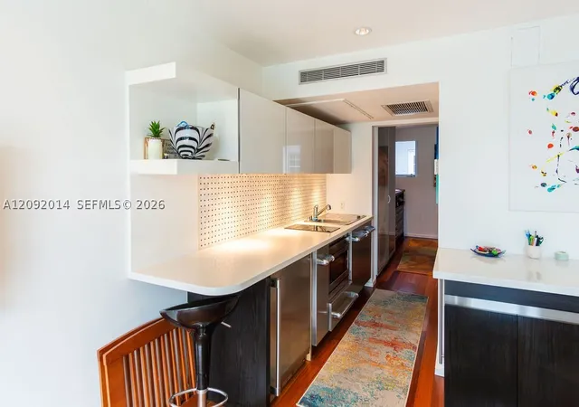 Listing Photo 4 - Condo for sale in building located at 1601 W Ave, Miami Beach, FL 33139 - Unit #209