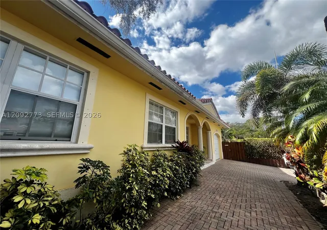 Photo 3 of Single family home for sale at 2301 Sw 22nd Avenue, Miami, FL 33145 | MLS# A12092773 | Listing updated on 2026-09-28