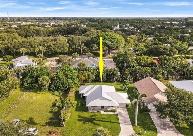 Photo 3 of Single family home for sale at 9155 Se Athena St, Hobe Sound, FL 33455 | MLS# A12091254 | Listing updated on 2026-09-28