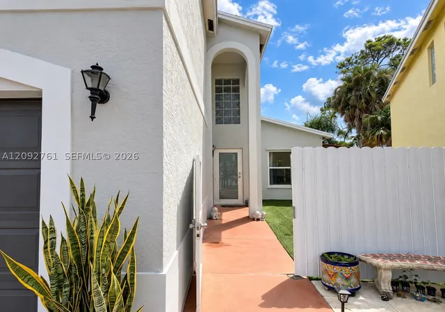 Photo 2 of Single family home for sale at 4244 Pine Holw Cir, Green Acres, FL 33463 | MLS# A12092761 | Listing updated on 2026-09-21