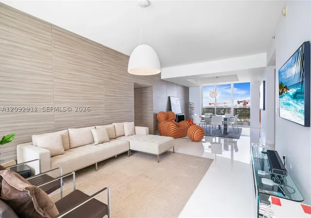 Photo 4 of Condo for sale at 15811 Collins Ave #2006, Sunny Isles Beach, FL 33160 | MLS# A12092912 | Listing updated on 2026-09-21