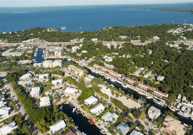 Photo 2 of Land for sale at 522 Caribbean Dr, Key Largo, FL 33037 | MLS# A12092939 | Listing updated on 2026-09-21