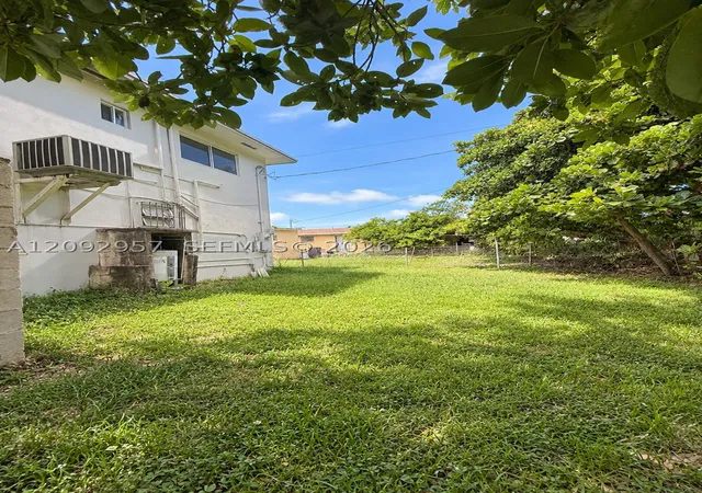 Photo 11 of Sale Pending at 2315 NW 35th Street, Miami, FL 33142 | MLS# A12092957 | Listing updated on 2026-10-05