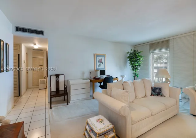 Photo 3 of Condo for sale at 1408 Brickell Bay Dr #414, Miami, FL 33131 | MLS# A12092982 | Listing updated on 2026-09-30