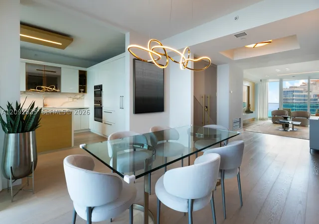 Photo 4 of Condo for sale at 300 S Pointe Dr #4206, Miami Beach, FL 33139 | MLS# A12092935 | Listing updated on 2026-09-24