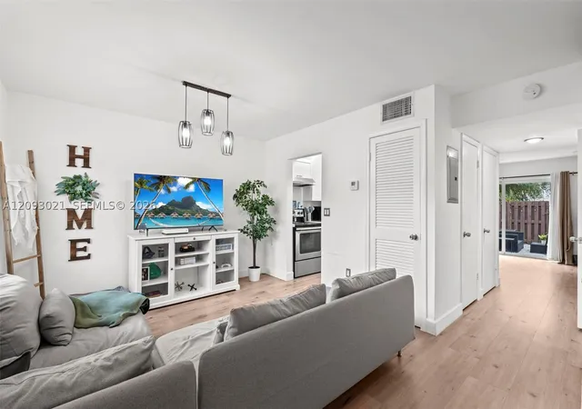 Photo 3 of Condo for sale at 10729 La Placida Dr #3-4, Coral Springs, FL 33065 | MLS# A12093021 | Listing updated on 2026-09-22