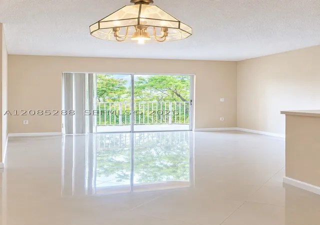 Condo for sale at 6976 SW 39th Street #G205, Davie, FL 33314 | MLS# A12085288