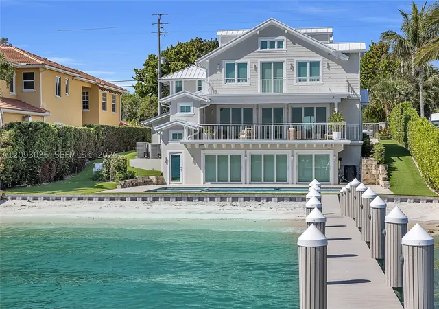 Single family home for sale at 18119 SE Federal Hwy, Jupiter, FL 33469 | MLS# A12093035