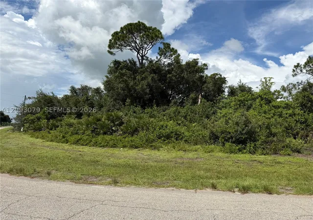 Photo 2 of Land for sale at 6028 Keystone Cir, La Belle, FL 33935 | MLS# A12093079 | Listing updated on 2026-09-22