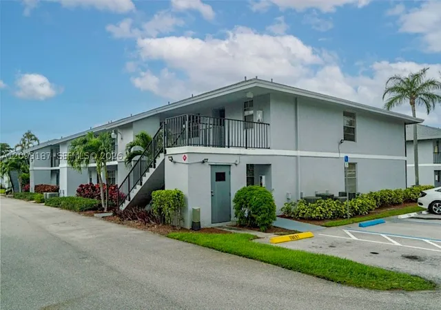 Photo 1 of Condo for sale at 905 Southridge Rd #104C, Delray Beach, FL 33444 | MLS# A12093187 | Listing updated on 2026-09-22