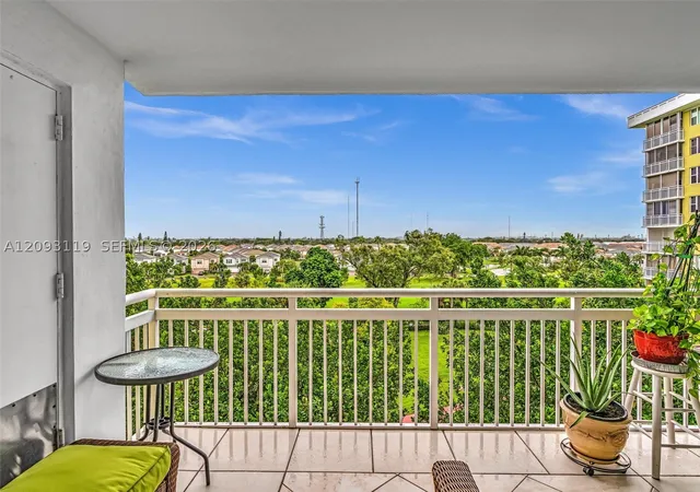 Listing Photo 2 - Condo for sale in building located at 4400 Hillcrest Dr, North Lauderdale, FL 33021 - Unit #603B