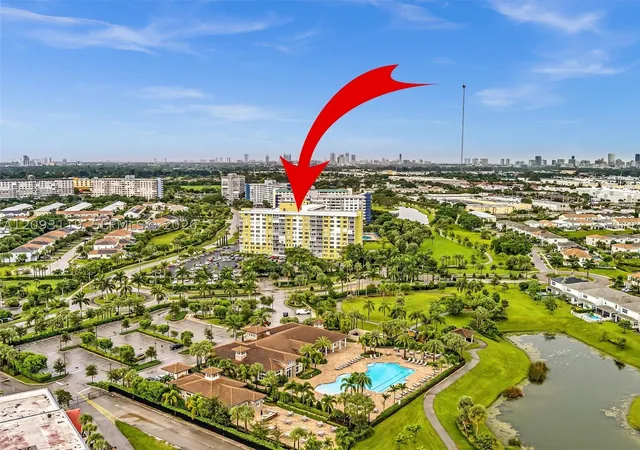 Listing Photo 4 - Condo for sale in building located at 4400 Hillcrest Dr, North Lauderdale, FL 33021 - Unit #603B