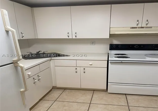 Photo 3 of Condo for sale at 666 W 81st Street #127, Hialeah, FL 33014 | MLS# A12093216 | Listing updated on 2026-09-22