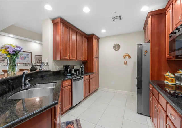 Photo 3 of Condo for sale at 16101 Emerald Ests Dr #448, Weston, FL 33331 | MLS# A12093214 | Listing updated on 2026-10-03