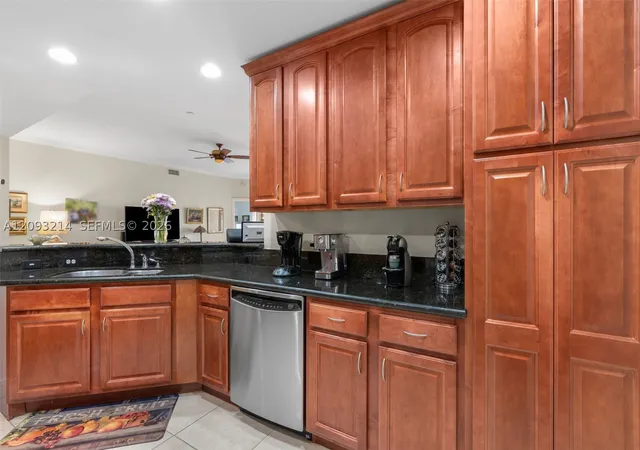 Photo 4 of Condo for sale at 16101 Emerald Ests Dr #448, Weston, FL 33331 | MLS# A12093214 | Listing updated on 2026-10-03