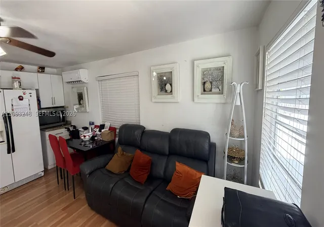 Listing Photo 5 - Condo for sale in building located at 236 E 14th St, Hialeah, FL 33010
