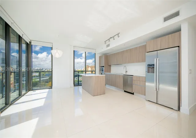 Photo 2 of Condo for sale at 201 Sw 17th Road #701, Miami, FL 33129 | MLS# A12092627 | Listing updated on 2026-09-22