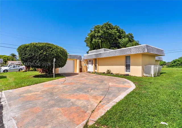 Photo 1 of Single family home for sale at 5405 Bayberry Ln, Tamarac, FL 33319 | MLS# A12092601 | Listing updated on 2026-10-07