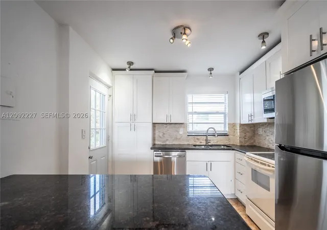 Photo 4 of Condo for sale at 7850 Byron Ave #207, Miami Beach, FL 33141 | MLS# A12092227 | Listing updated on 2026-09-22