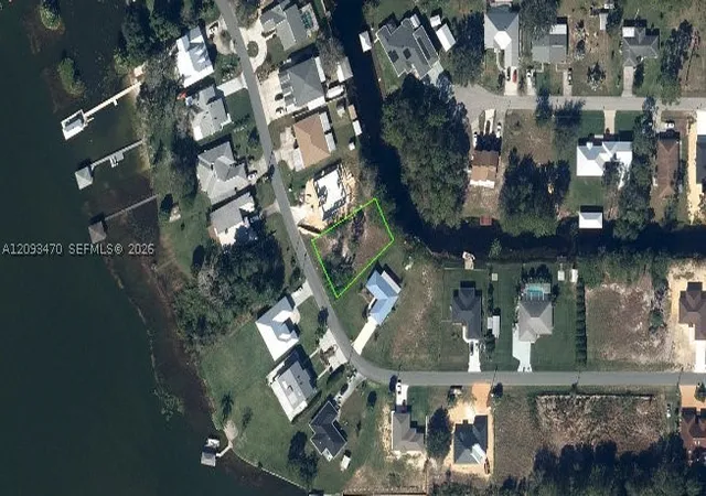 Photo 1 of Land for sale at 131 Blue Moon Ave, Lake Placid, FL 33852 | MLS# A12093470 | Listing updated on 2026-09-22