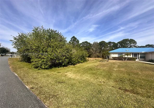 Photo 3 of Land for sale at 131 Blue Moon Ave, Lake Placid, FL 33852 | MLS# A12093470 | Listing updated on 2026-09-22