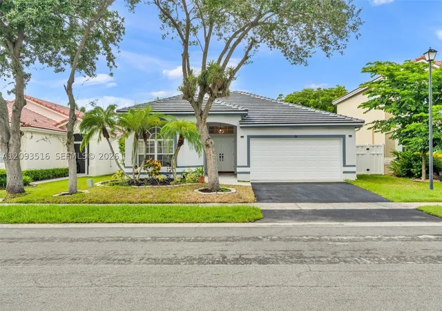 Photo 1 of Single family home for sale at 16 Gables Blvd, Weston, FL 33326 | MLS# A12093516 | Listing updated on 2026-09-22