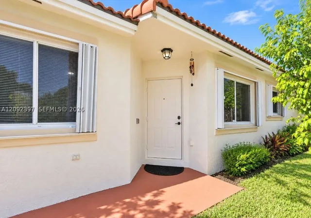 Photo 1 of Single family home for sale at 127 Danielle Ct, Weston, FL 33326 | MLS# A12092397 | Listing updated on 2026-09-22