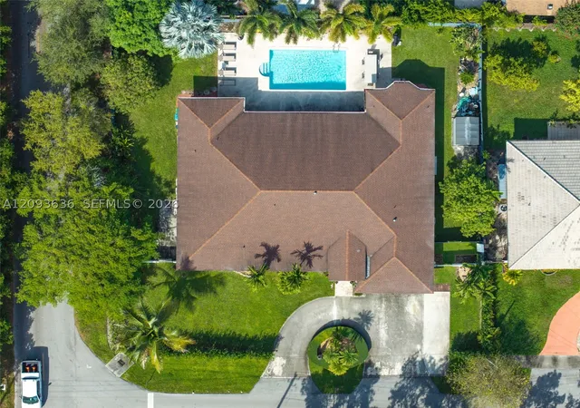 Photo 3 of Single family home for sale at 10195 NW 26th Street, Doral, FL 33172 | MLS# A12093636 | Listing updated on 2026-10-06