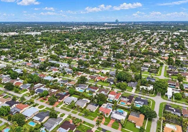 Photo 54 of Single family home for sale at 5309 Hayes St, Hollywood, FL 33021 | MLS# A12083217 | Listing updated on 2026-10-04