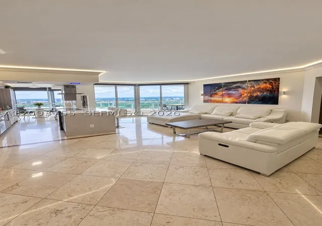 Photo 1 of Condo for sale at 21205 Yacht Clb Dr #3105, Aventura, FL 33180 | MLS# A12093755 | Listing updated on 2026-09-24