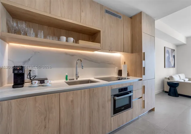 Photo 2 of Condo for sale at 11 NE 6th Street #2310, Miami, FL 33132 | MLS# A12093886 | Listing updated on 2026-09-23