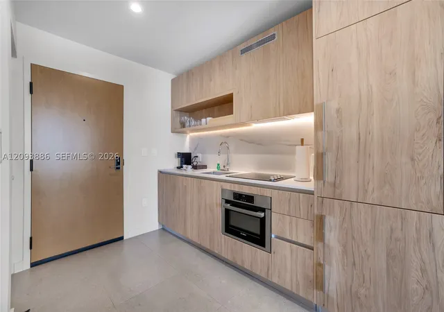 Photo 3 of Condo for sale at 11 NE 6th Street #2310, Miami, FL 33132 | MLS# A12093886 | Listing updated on 2026-09-23
