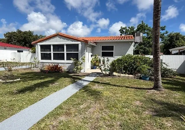 Photo 1 of Single family home for sale at 2471 Dewey St, Hollywood, FL 33020 | MLS# A12094041 | Listing updated on 2026-09-23