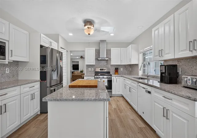 Photo 3 of Single family home for sale at 17435 Sw 109th Court, Miami, FL 33157 | MLS# A12094060 | Listing updated on 2026-09-26