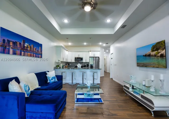 Listing Photo 3 - Condo for sale in building located at 4533/4535 SW 22nd St, Lehigh Acres, FL 33973